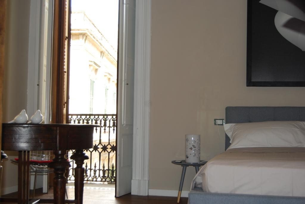 Palazzo Del Centro Panzió Lecce Szoba fotó